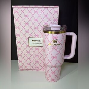 Stanley x LoveShackFancy Baby Bow Pink Peppermint 40oz Quencher BNIB